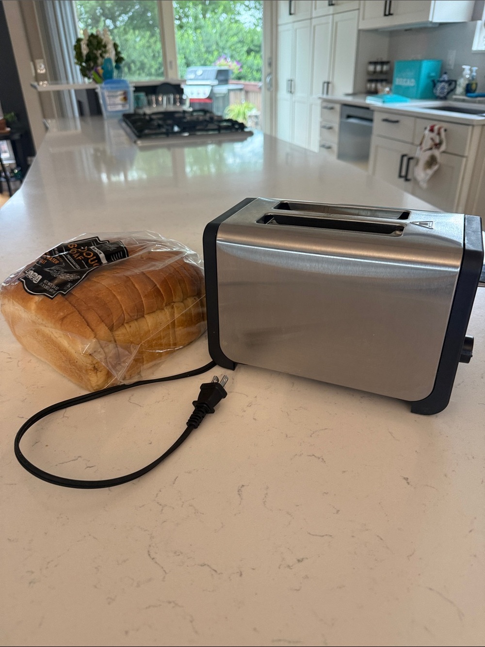 brand new Hamilton Beach two sliced toaster
